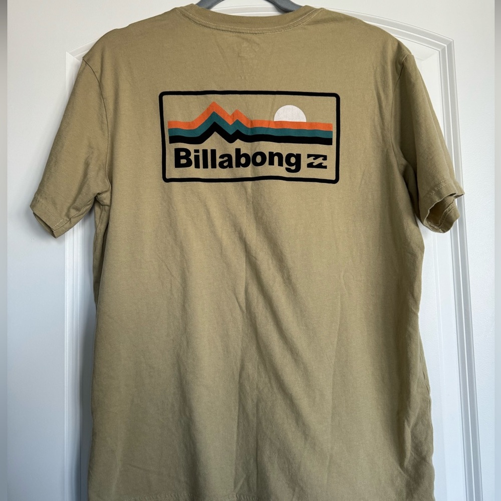 Men’s Billabong short sleeve tee, size Medium